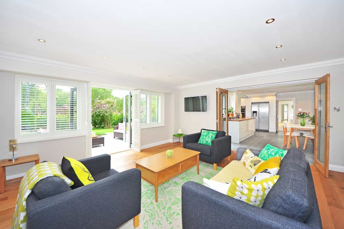Bright, airy open-plan living room with clear sightlines and natural light, illustrating feng shui living room energy flow