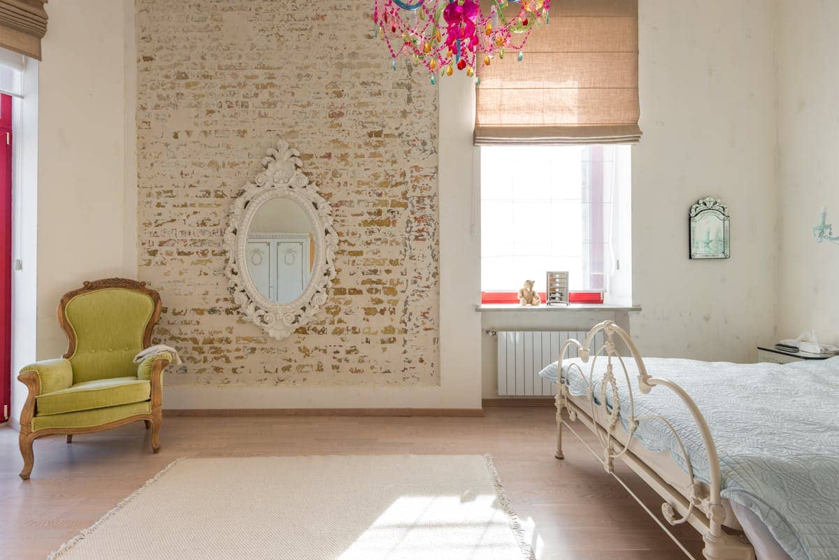 Feng Shui Mirror Placement Rules: The Definitive Guide to Chi Optimization