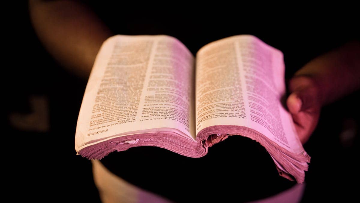 Mirror Meaning in the Bible: What Scripture Really Says About Reflection